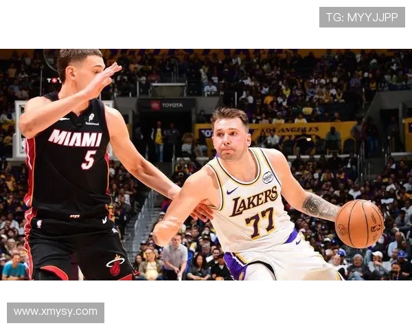 东契奇复出42分助湖人连胜骑士